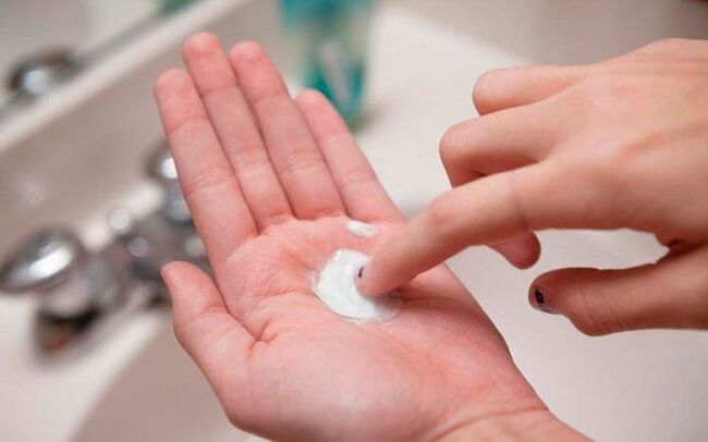 घर पर बेकिंग सोडा का उपयोग करना